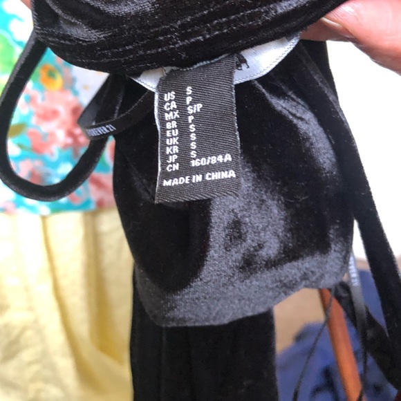 Black forever 21 cute dress - Picture 3 of 3